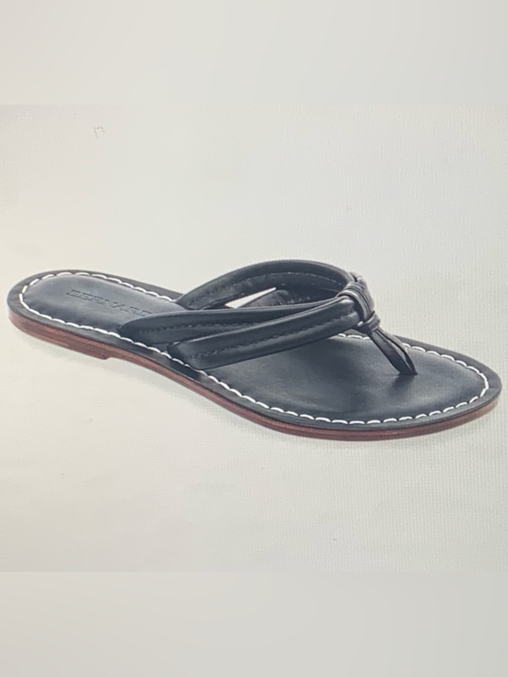 Bernardo sandals leather sz 10 “Miami” Thong black Made in Brazil